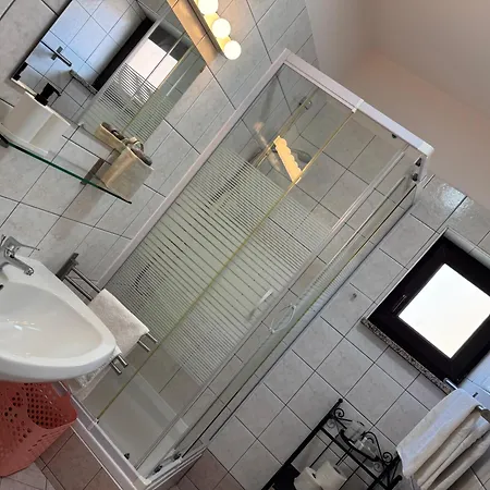 Ein Haus In Der Sonne