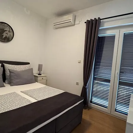 Ein Haus In Der Sonne Apartment Malinska
