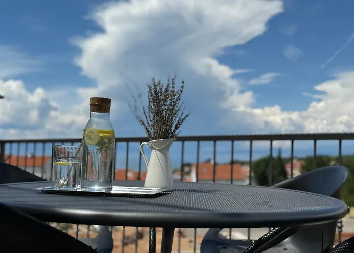 Ein Haus In Der Sonne Appartement Malinska